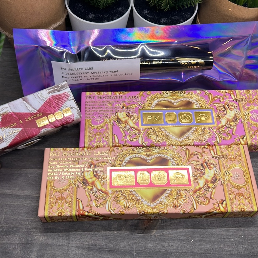 NEW Pat McGrath Labs Eyeshadow Bundle + Bonus Lipstick